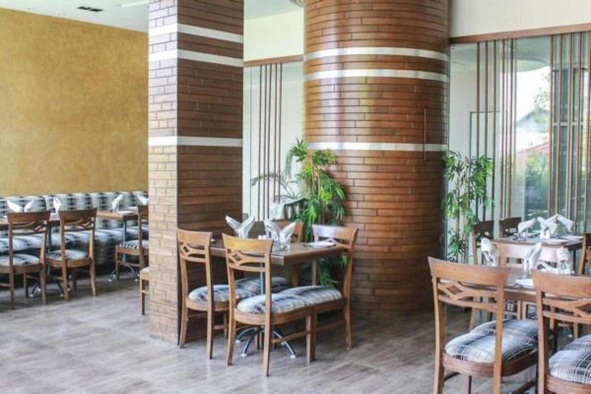 Kailash Parbat Hotel Lonavala Exteriér fotografie