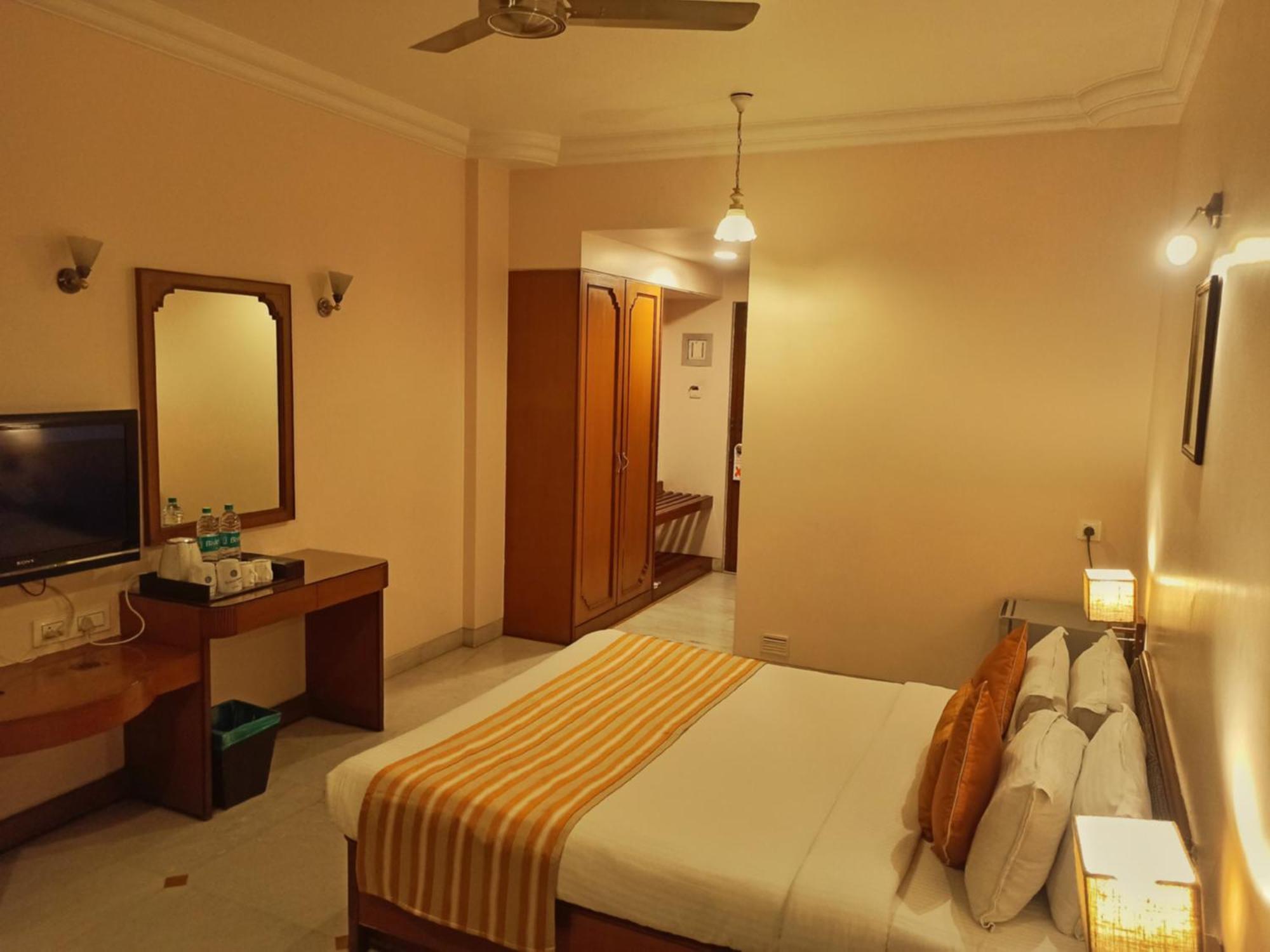 Kailash Parbat Hotel Lonavala Exteriér fotografie