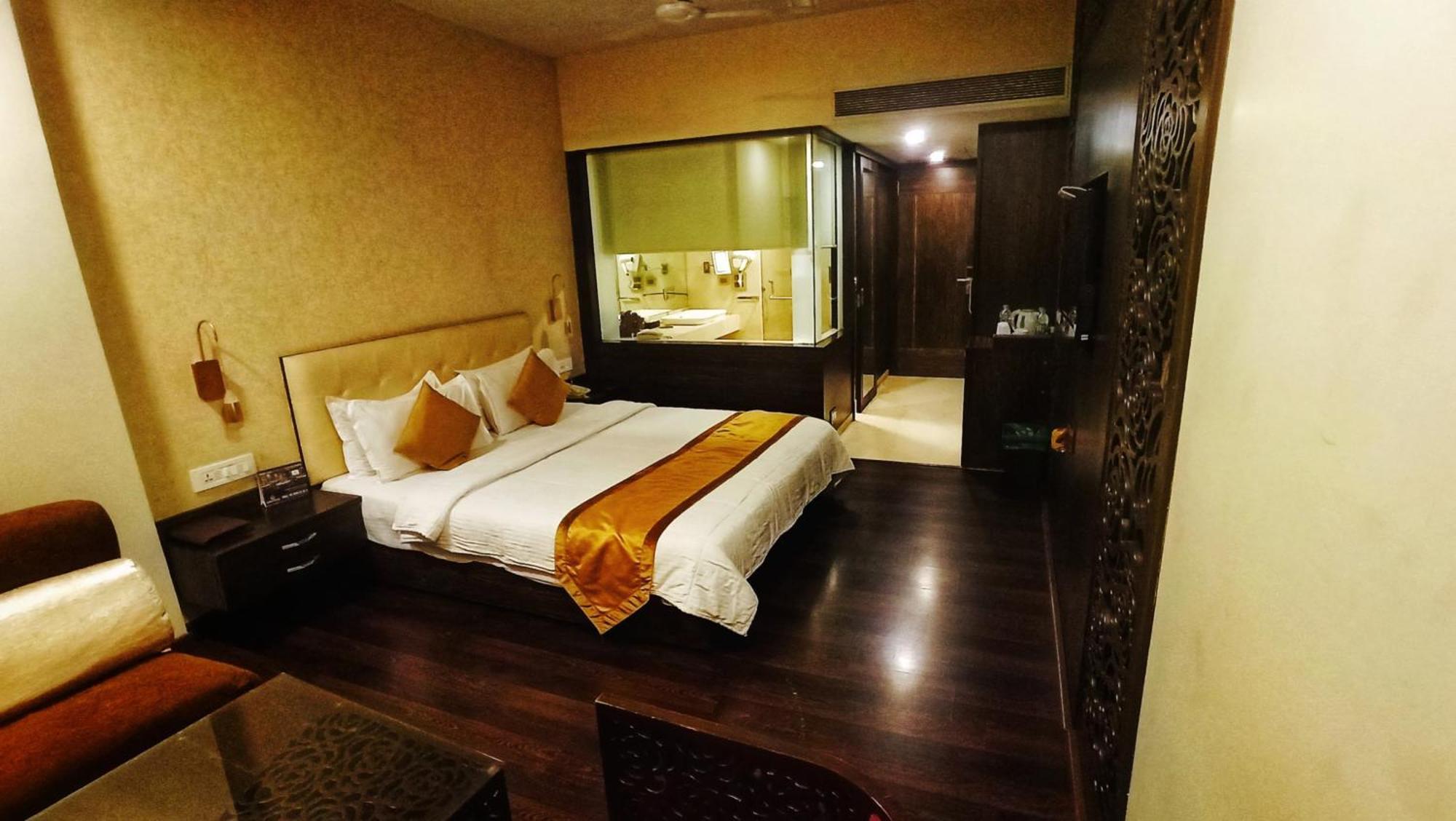 Kailash Parbat Hotel Lonavala Exteriér fotografie